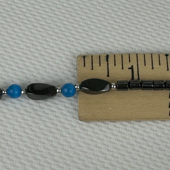 Hematite and Blue Beaded Necklace With Barrel Clasp Unisex 18 Inches Long - Picture 7 of 9